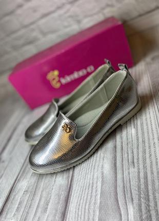 Туфли для девочек серебристые на весну erico 31 размер 19.5 стелька4 фото