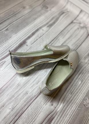 Туфли для девочек серебристые на весну erico 31 размер 19.5 стелька5 фото