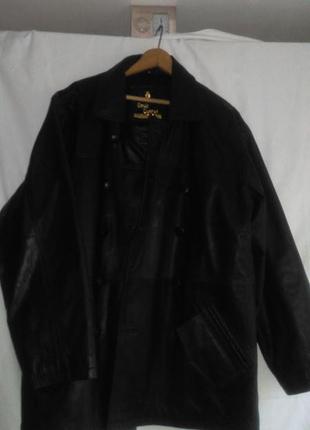 Хорошая  мужская  куртка
