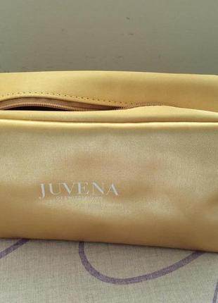 Косметичка из шелкового атласа новая juvena новая