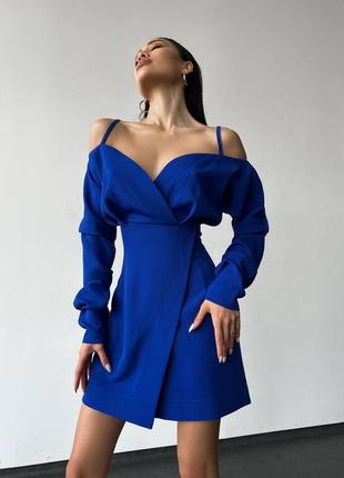 Изысканное синее электрик  платье с длинными рукавами и открытыми плечами.6 фото