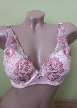 Бюстгальтер
