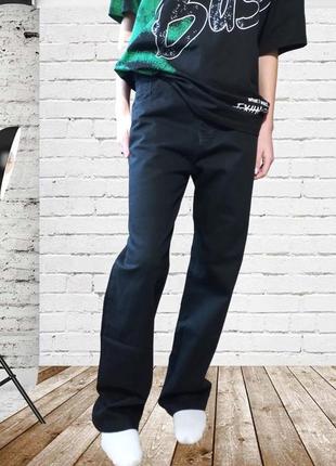 Черные прямые джинсы для девочки