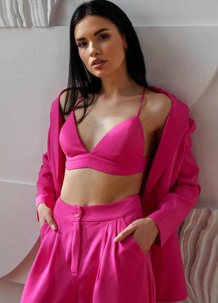 Топ із трикутними чашками малиновий 8405