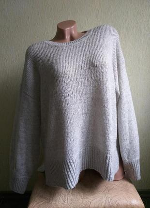Широкий свитер с удлиненной спинкой. пуловер светло-серый. реглан.