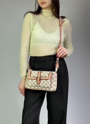 Жіноча стильна светлая сумочка на ремінці 🆕 середня сумочка3 фото