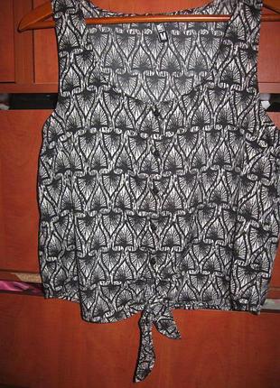 Топ чорно-білий