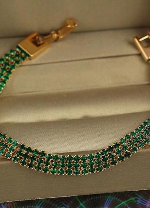 Браслет xuping jewelry три дорожки из зеленых камней 17 см 8 мм золотистый1 фото