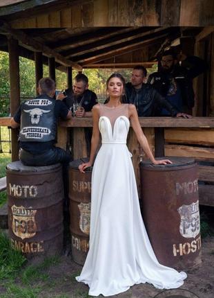 Минималистичное свадебное платье papillio1 фото