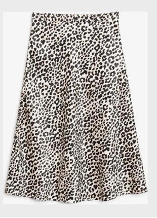 Юбка миди с леопардовым принтом сатиновая в бельевом стиле атласная леопардовая2 фото