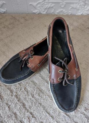 Топсайдери sebago docksides