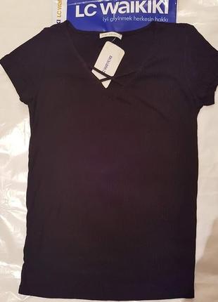 Черная женская футболка lc waikiki / лс вайкики с перекрестным декором2 фото