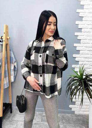 Жіноча тепла сорочка в клітку