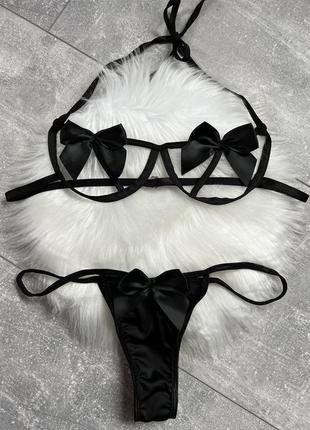 Сексуальний комплект жіночої білизни в чорному кольорі з бантиками