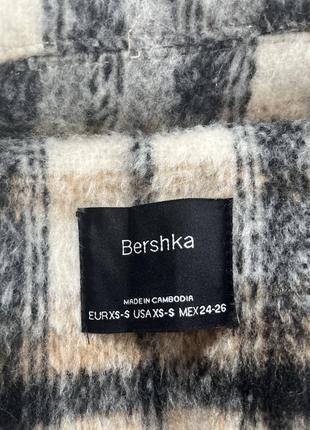 Жіноче тепле пальто-сорочка bershka5 фото
