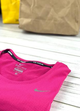 Тренинговая футболка nike running розовая2 фото