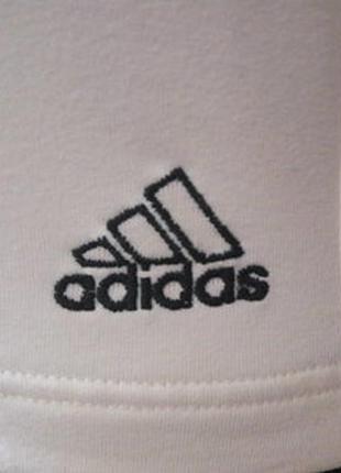 Adidas . белая спортивная футболка .2 фото