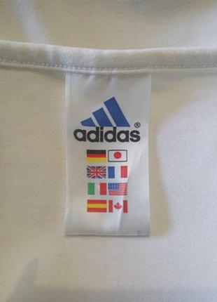Adidas . белая спортивная футболка .4 фото