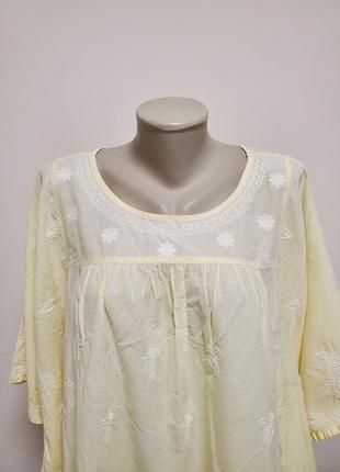Красивая брендовая коттоновая блузка свободного фасона с вышивкой свободного фасона3 фото