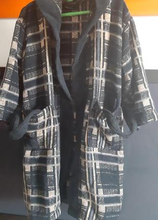 Халат с капюшоном