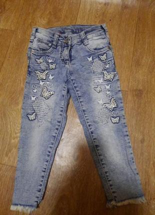 Стильні джинси для маленької модниці