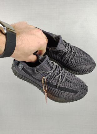 Adidas yeezy boost 350 black (шнурки рефлектив)3 фото