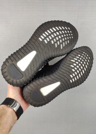Adidas yeezy boost 350 black (шнурки рефлектив)9 фото