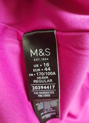 Гарне якісне плаття футляр з гаптовкою колір фуксія marks &spencer8 фото