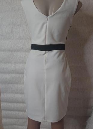 Нарядное белое стрейчевое платье черное кружево .4 фото