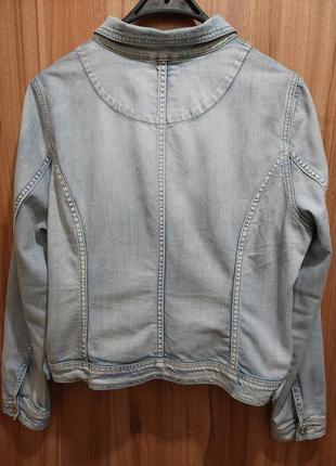 Короткая светло голубого цвета куртка пиджак 50-52 размера7 фото