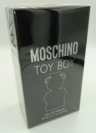 Toy boy від moschino