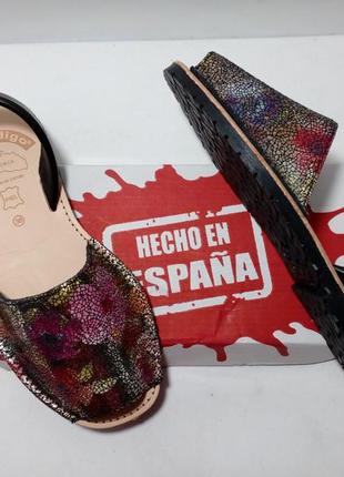 Чорні менорка з принтом, дуже якісні, в наявності. іспанія! 36-41р