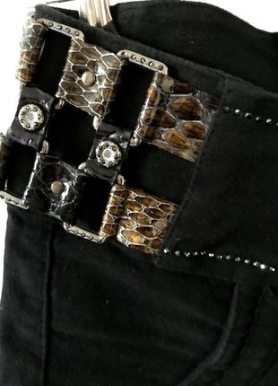 Черные джинсовые шорты со стразами. 28 разм.4 фото
