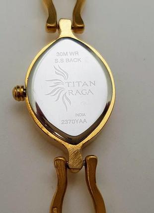 Красивий жіночий годинник titan raga, індія. позолота, кварц.