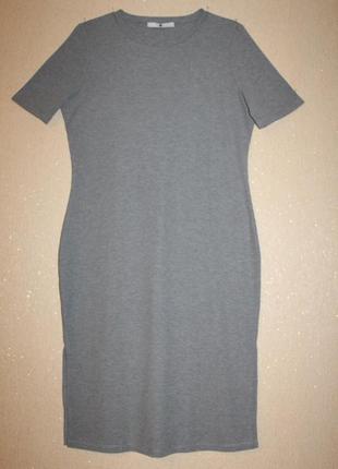 Красивое трикотажное платье