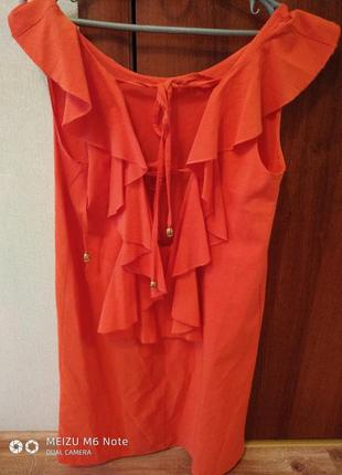 Нарядное платье оранжевое с воланами  на спине1 фото
