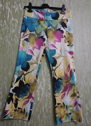Яркие капри-/бриджи/укороченные штанишки/с цветочным принтом/новые/акварельные цветы/zara2 фото