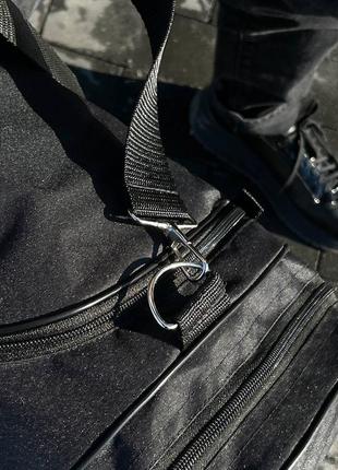 Большая дорожная/спортивная сумка выполнена из черного прочного материала 🔥7 фото