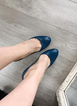 Шкіряні туфлі bata4 фото