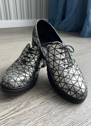 Туфли на шнуровках кожа