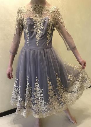 Сукня на випускний вечір chi chi б/в