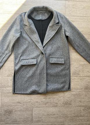 Пальто reserved
