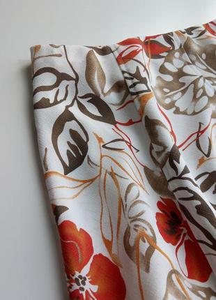 Красивая юбка клиньями в цветочный принт5 фото