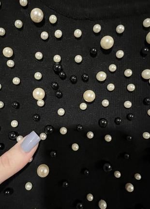 Платье черное с жемчугом2 фото