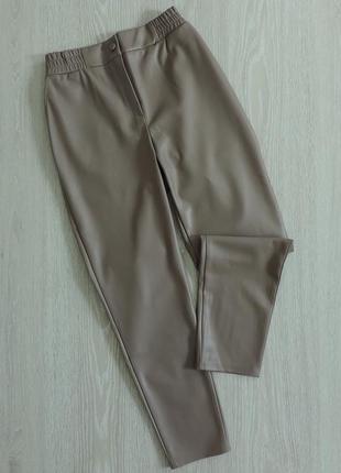 Нові кавові штани з еко шкіри