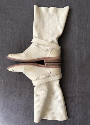 Мягкие кожаные сапоги. перфорированная кожа. 39(25,5)5 фото