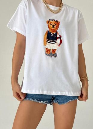 Белая женская футболка с принтом медведика qu style2 фото