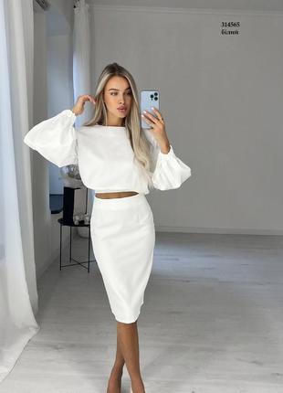 Костюм жіночий