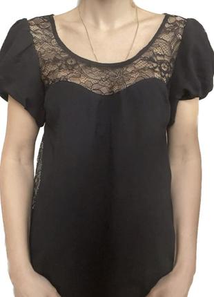 Стильная черная кружевная блуза с коротким рукавом1 фото