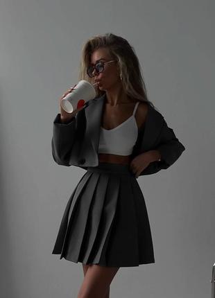 Костюм: жакет укороченный с плечами пиджак + короткая юбка юбка мини, комплект классический костюмный серый графит базовый стильный7 фото